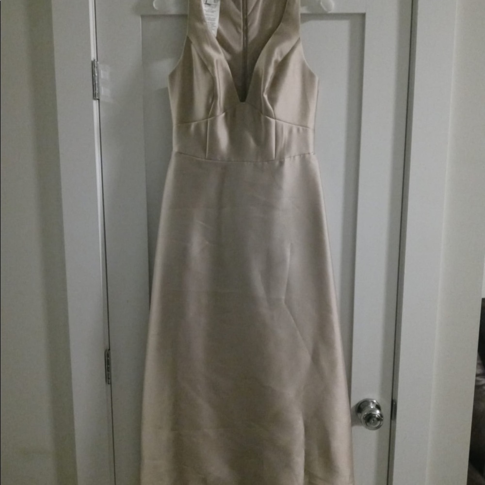 David bridal bridesmaid dress size 6 color badge